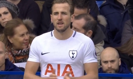 展现出不仅 展现出不仅